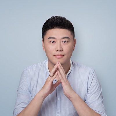 AI 辅助创作：功能性与商业性的深度探索
